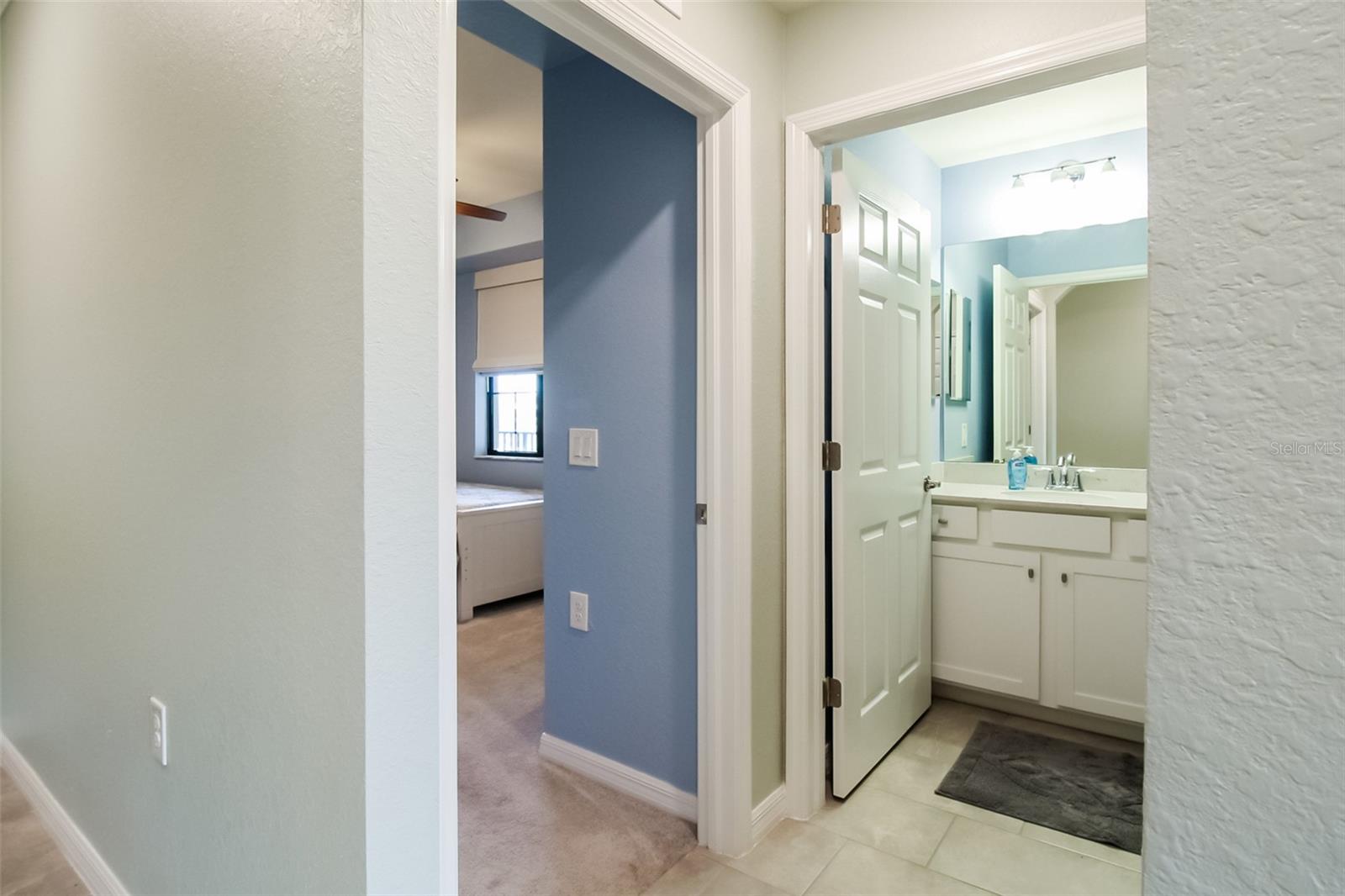 Image 17 of 40 For 17810 Gawthrop Drive 207