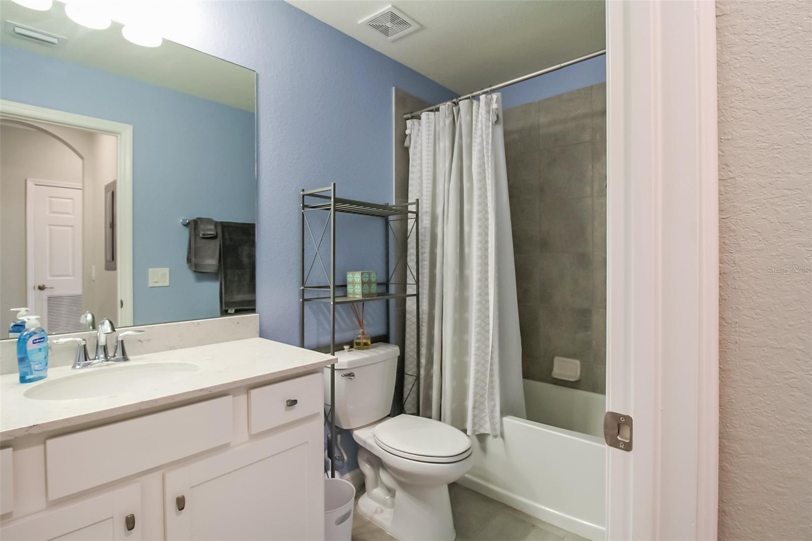 Image 21 of 40 For 17810 Gawthrop Drive 207