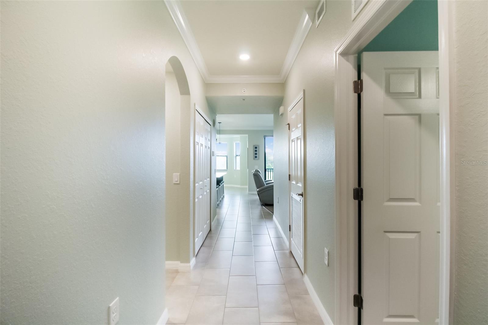 Image 6 of 40 For 17810 Gawthrop Drive 207