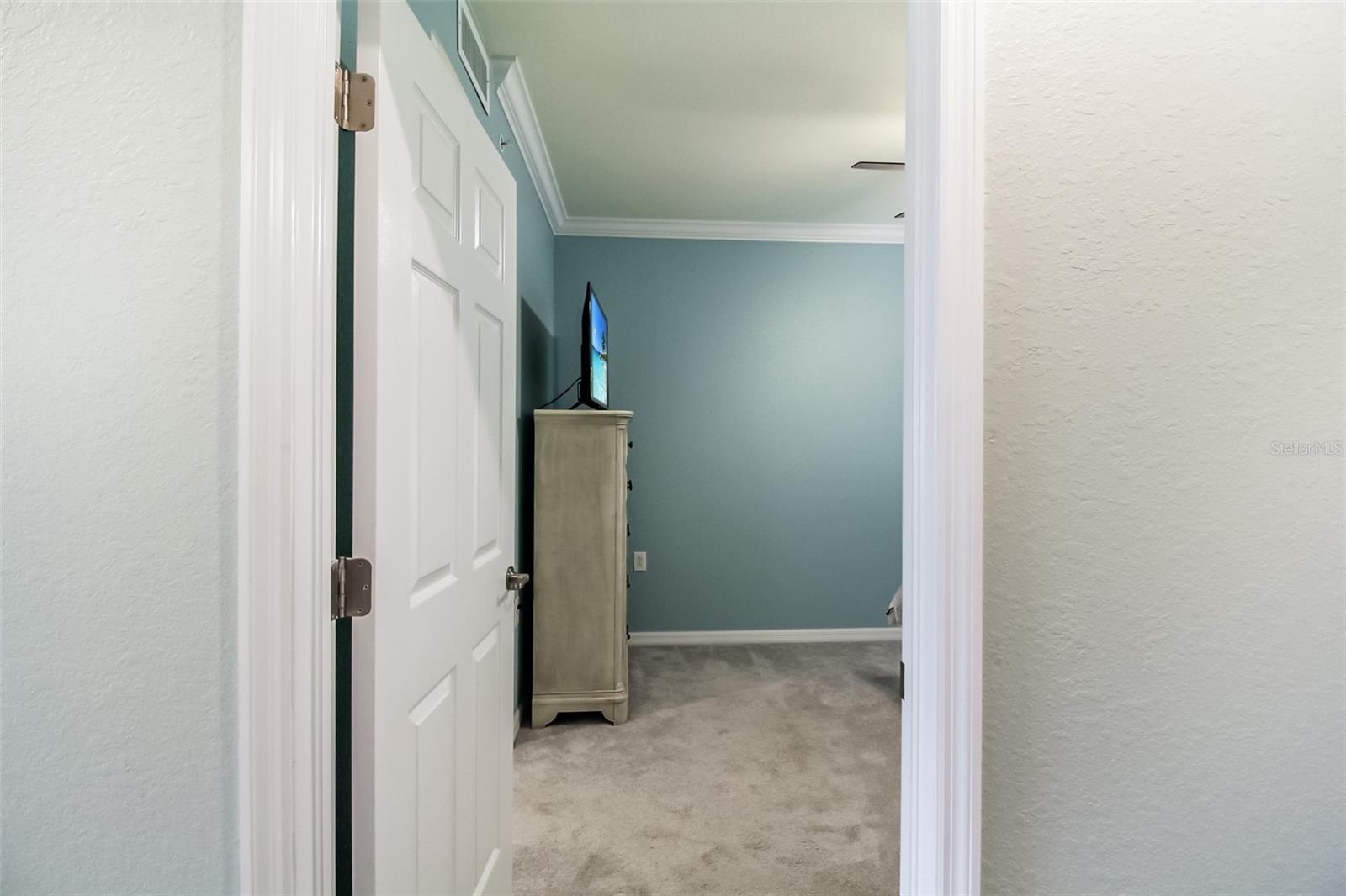 Image 7 of 40 For 17810 Gawthrop Drive 207