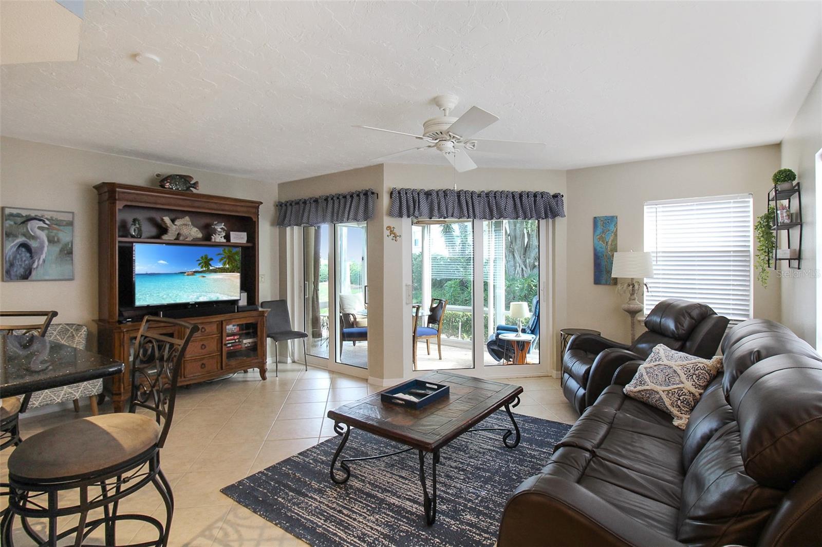 Image 12 of 33 For 1364 Siesta Bayside Drive 1364-c