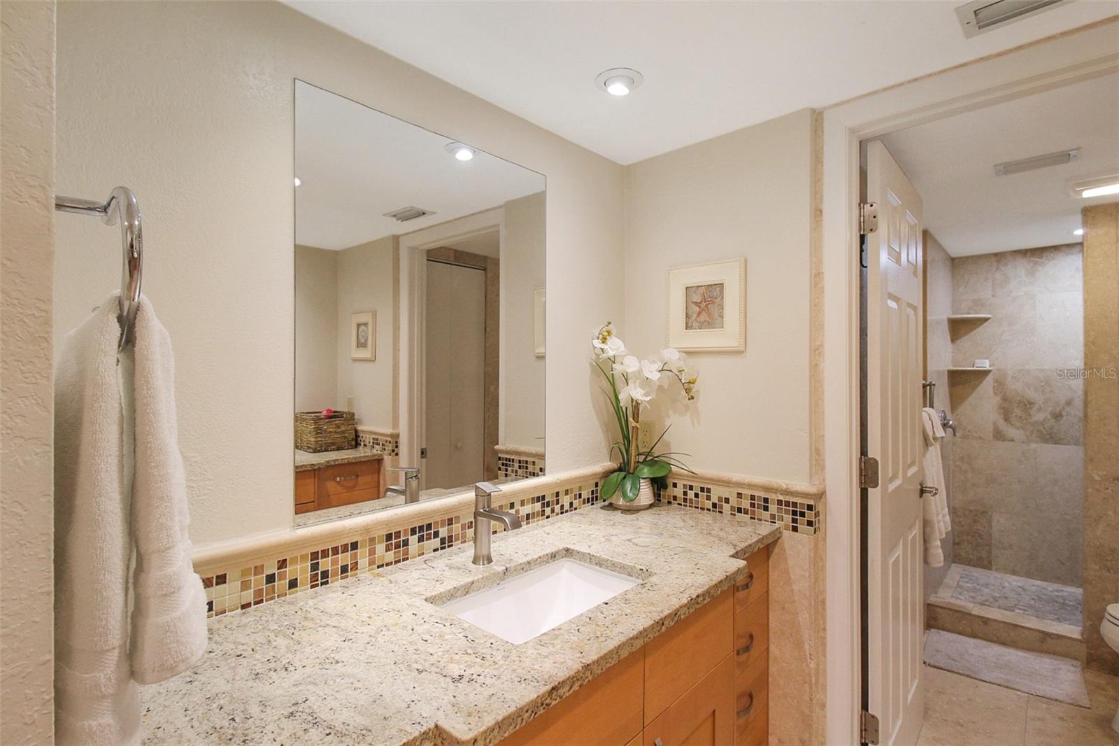 Image 25 of 33 For 1364 Siesta Bayside Drive 1364-c