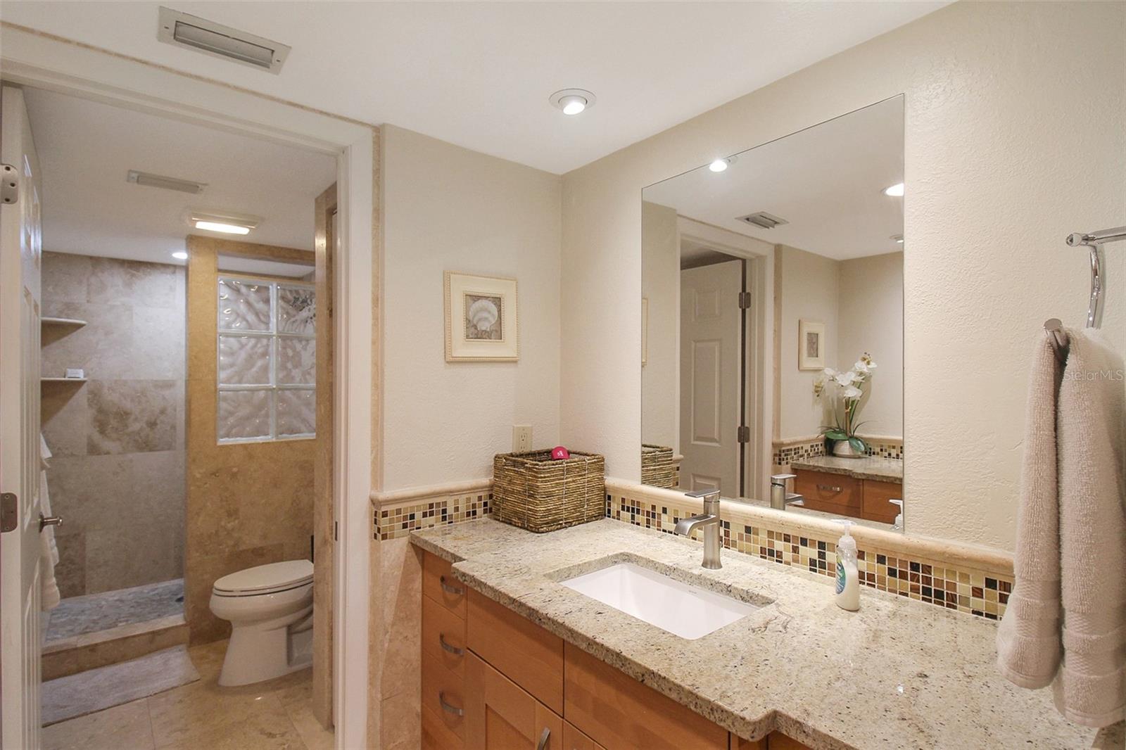 Image 26 of 33 For 1364 Siesta Bayside Drive 1364-c