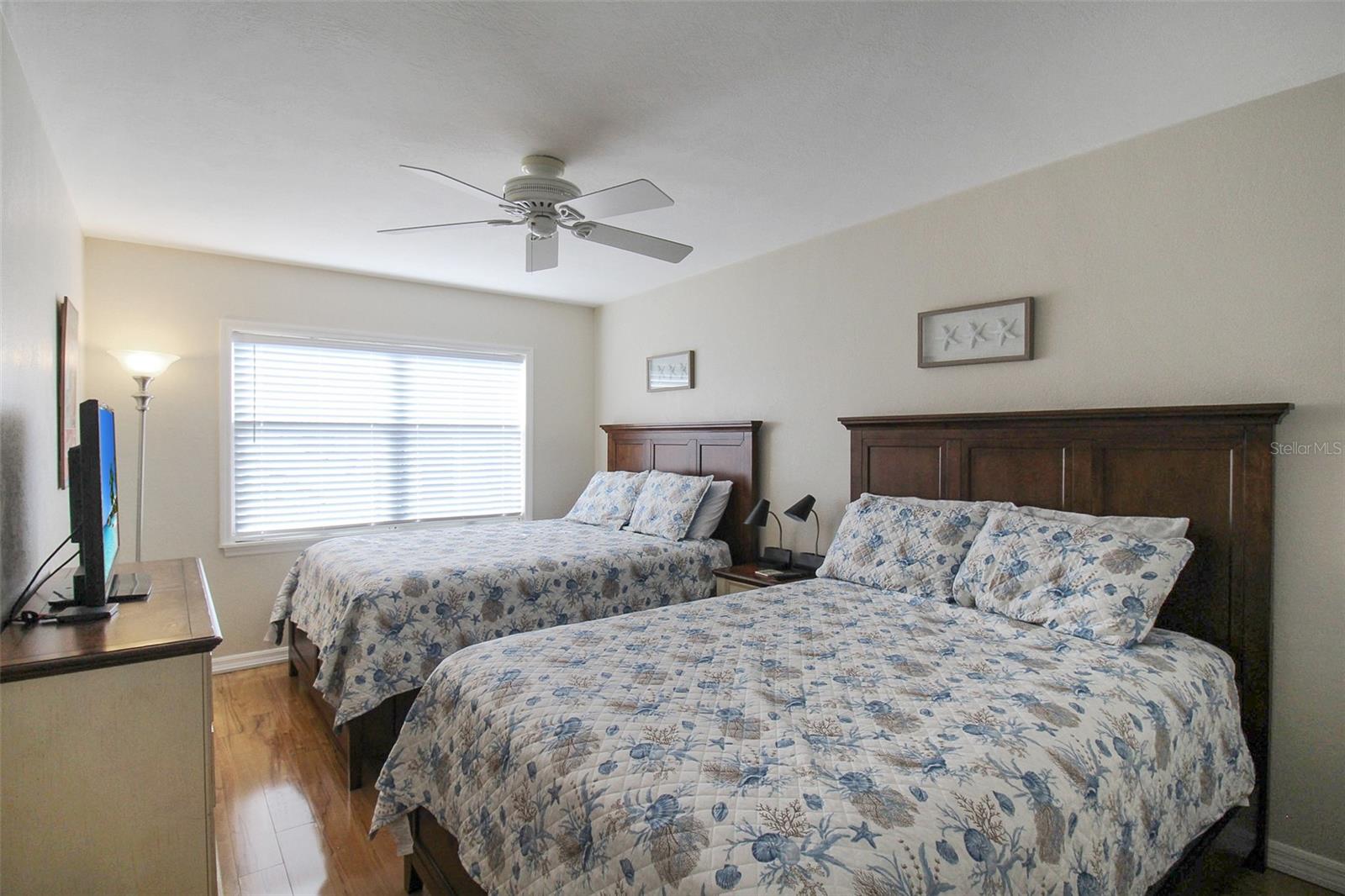 Image 31 of 33 For 1364 Siesta Bayside Drive 1364-c