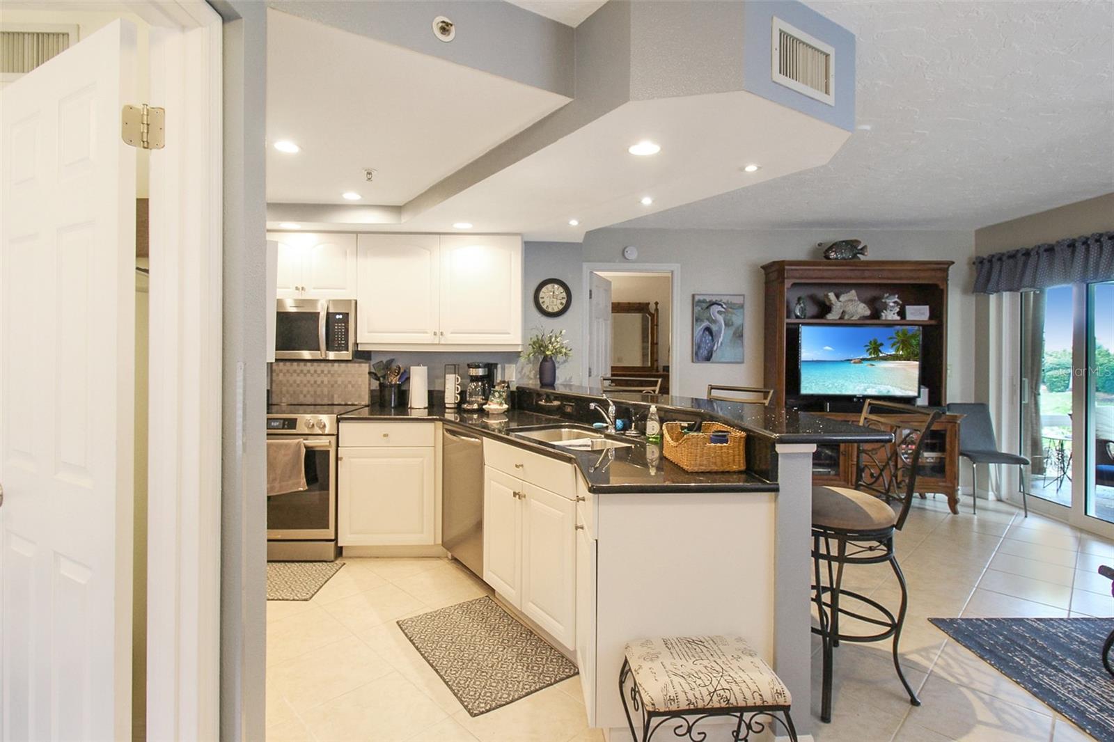 Image 5 of 33 For 1364 Siesta Bayside Drive 1364-c