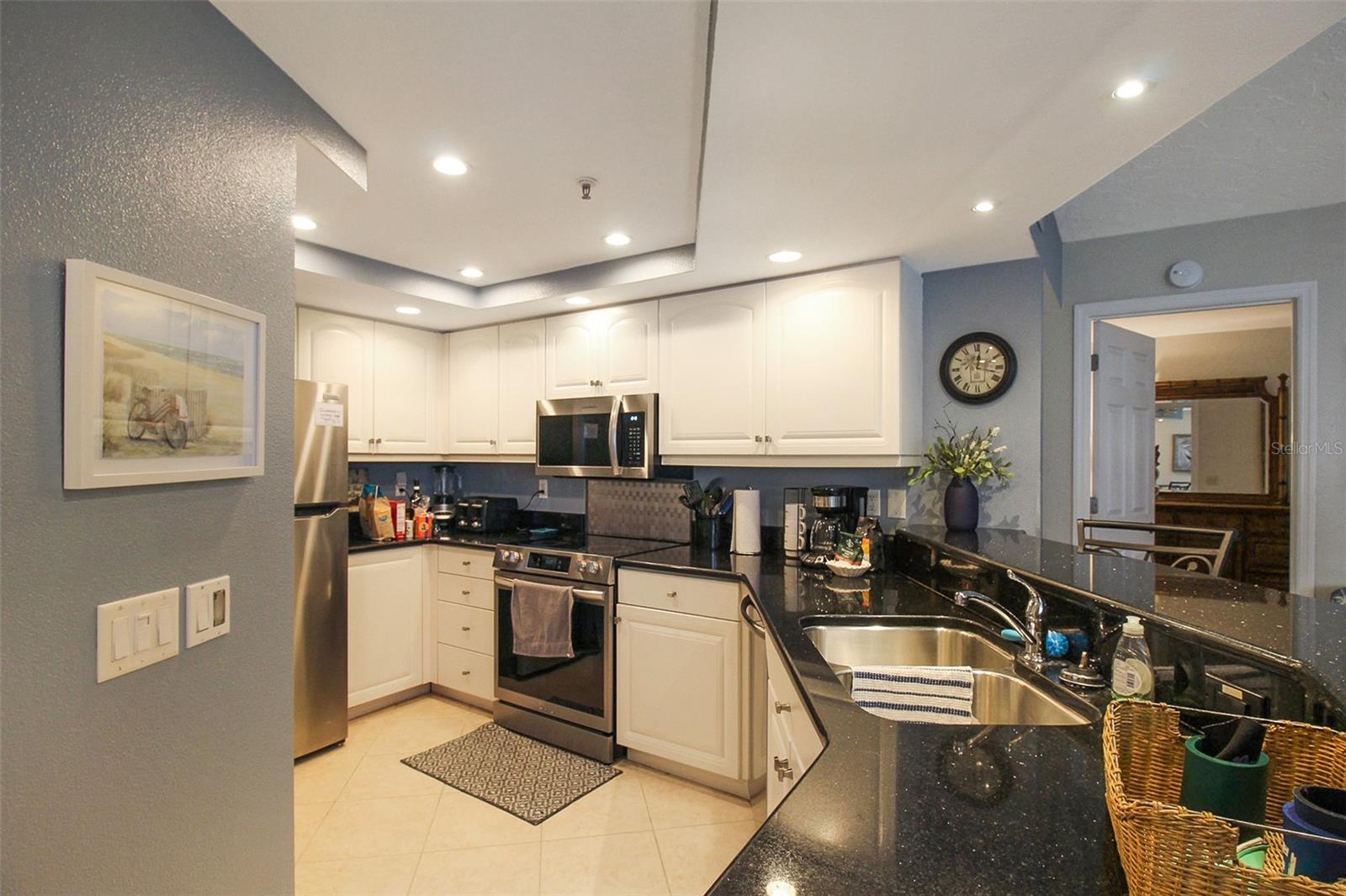 Image 9 of 33 For 1364 Siesta Bayside Drive 1364-c