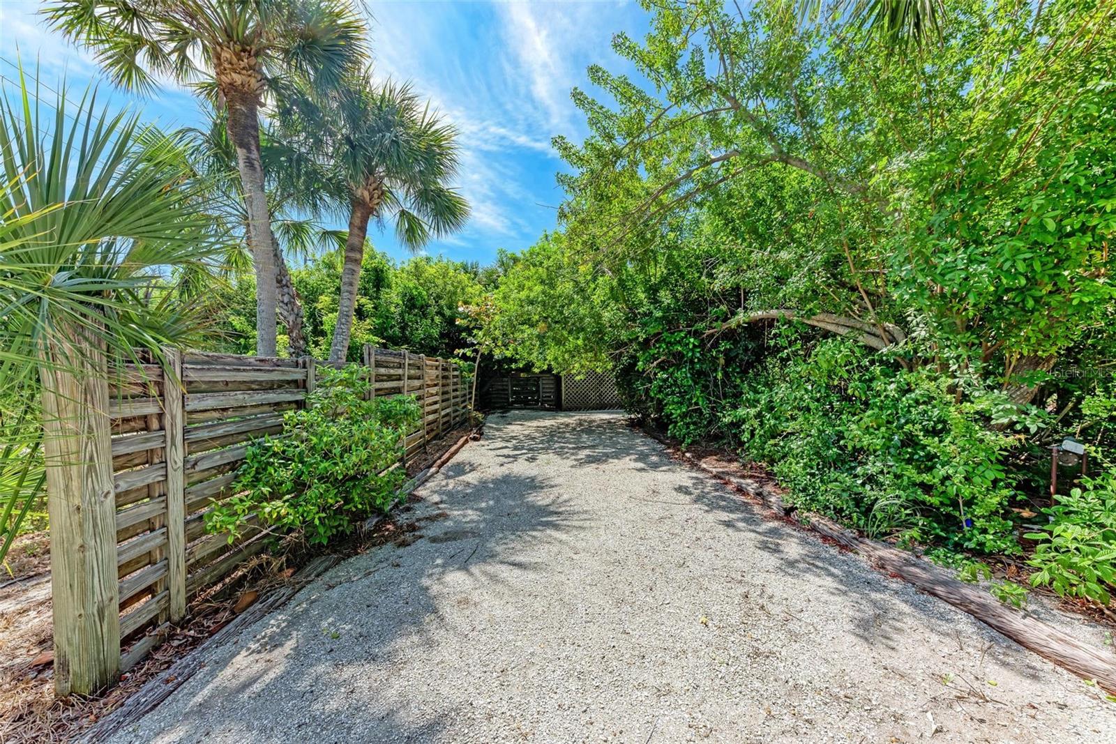 Image 22 of 87 For 8270 Manasota Key Road