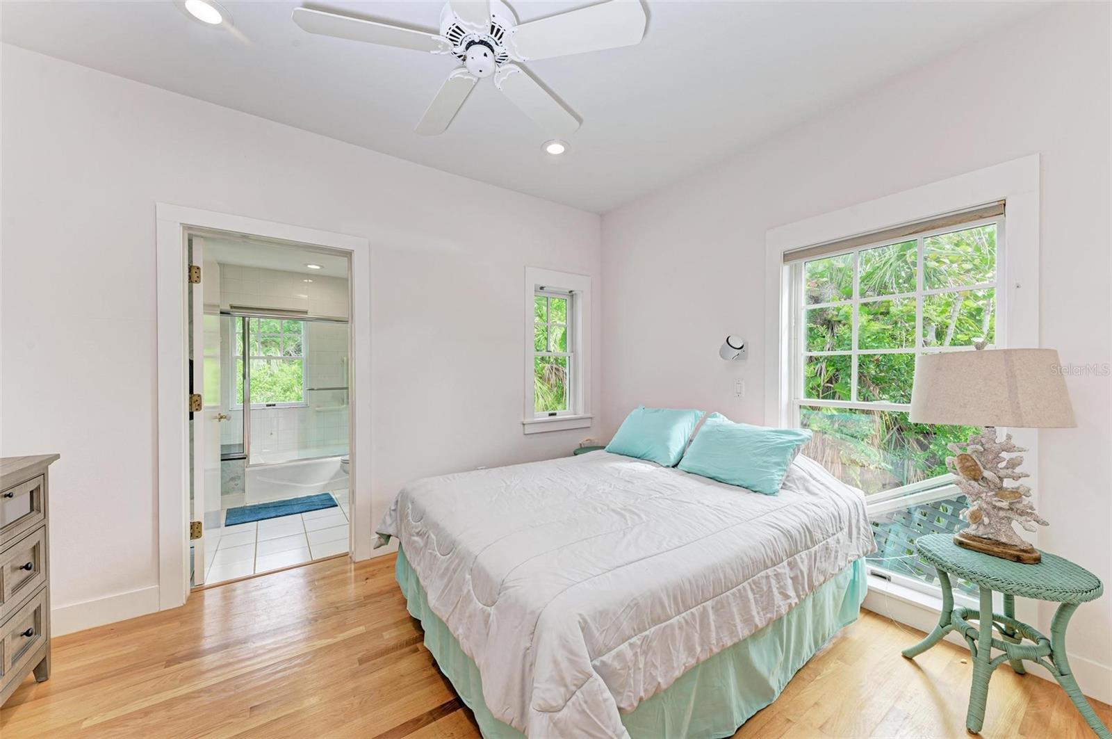 Image 4 of 96 For 7520 Manasota Key Road