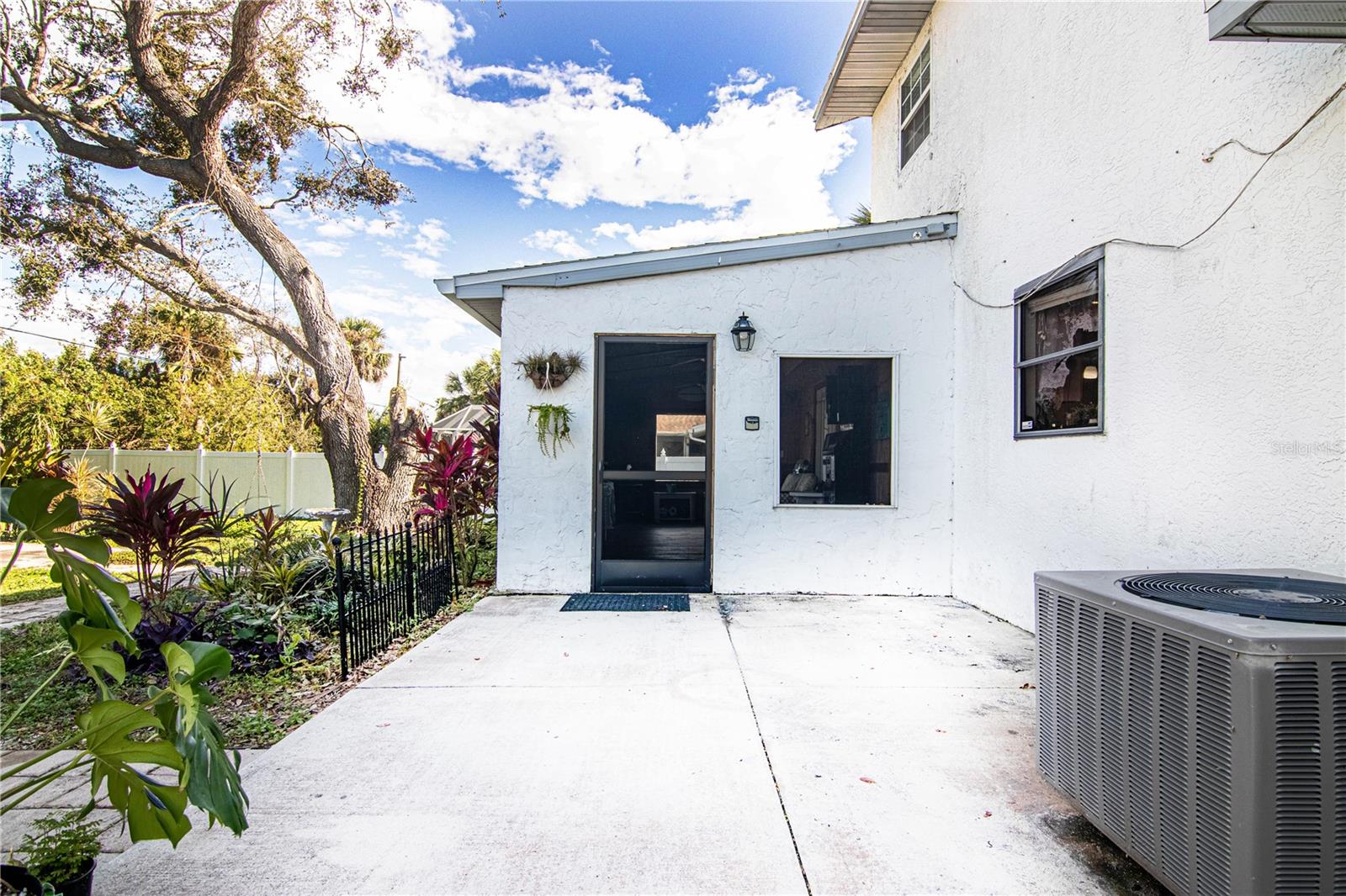 Image 25 of 33 For 1484 Noble Terrace