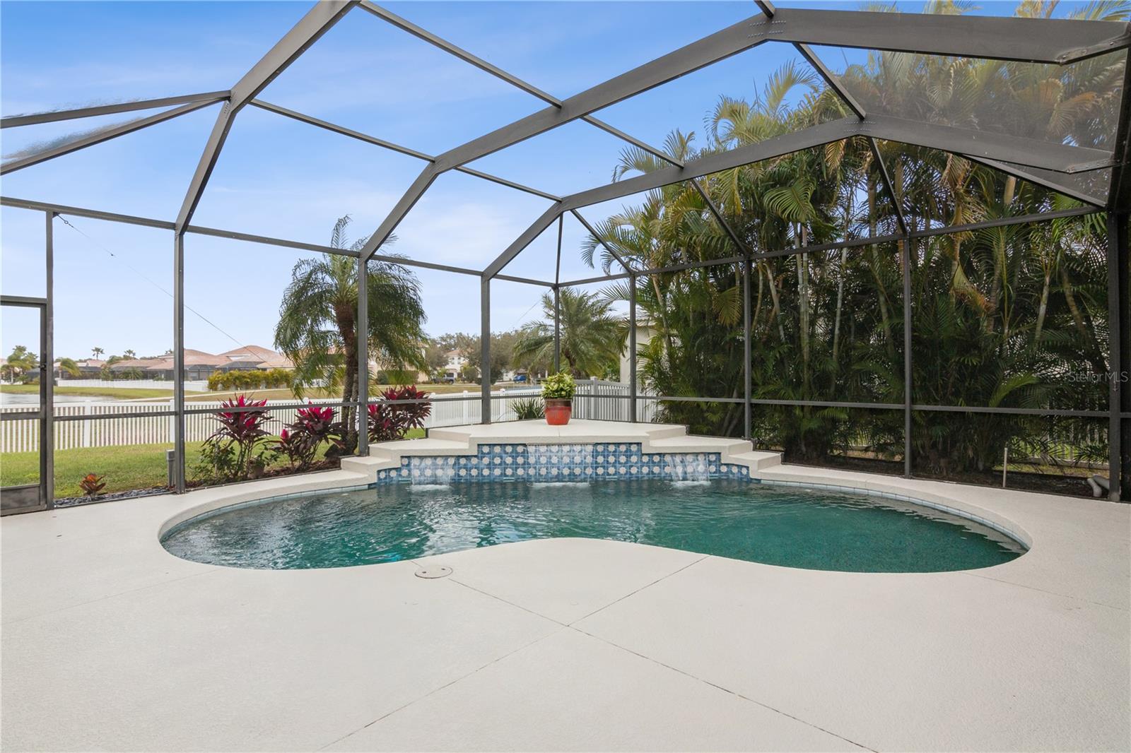 Listing photo id 38 for 12823 Penguin Drive