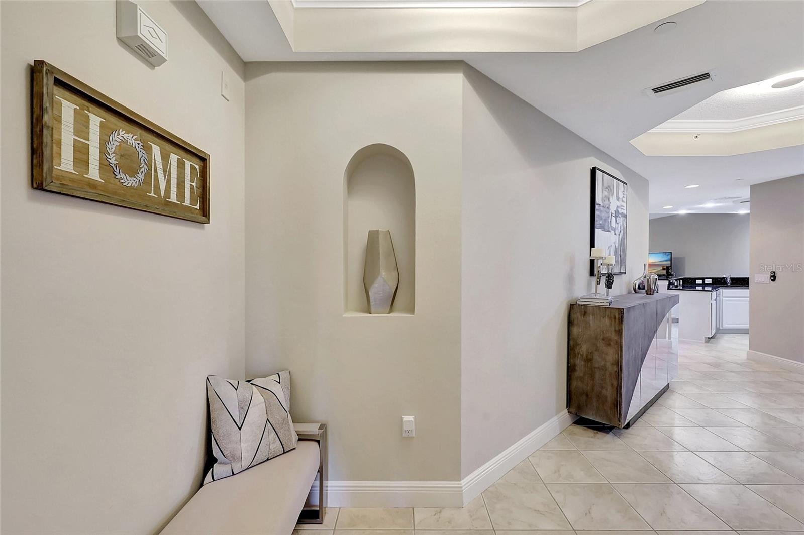 Listing photo id 15 for 6465 Watercrest Way 202