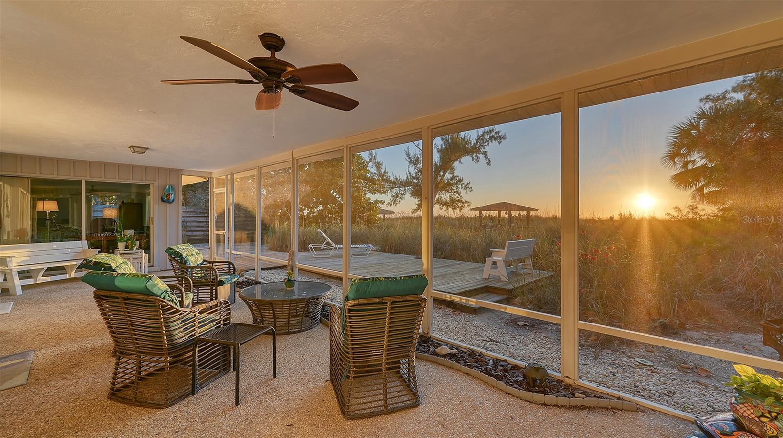 Listing photo id 51 for 406 Casey Key Road