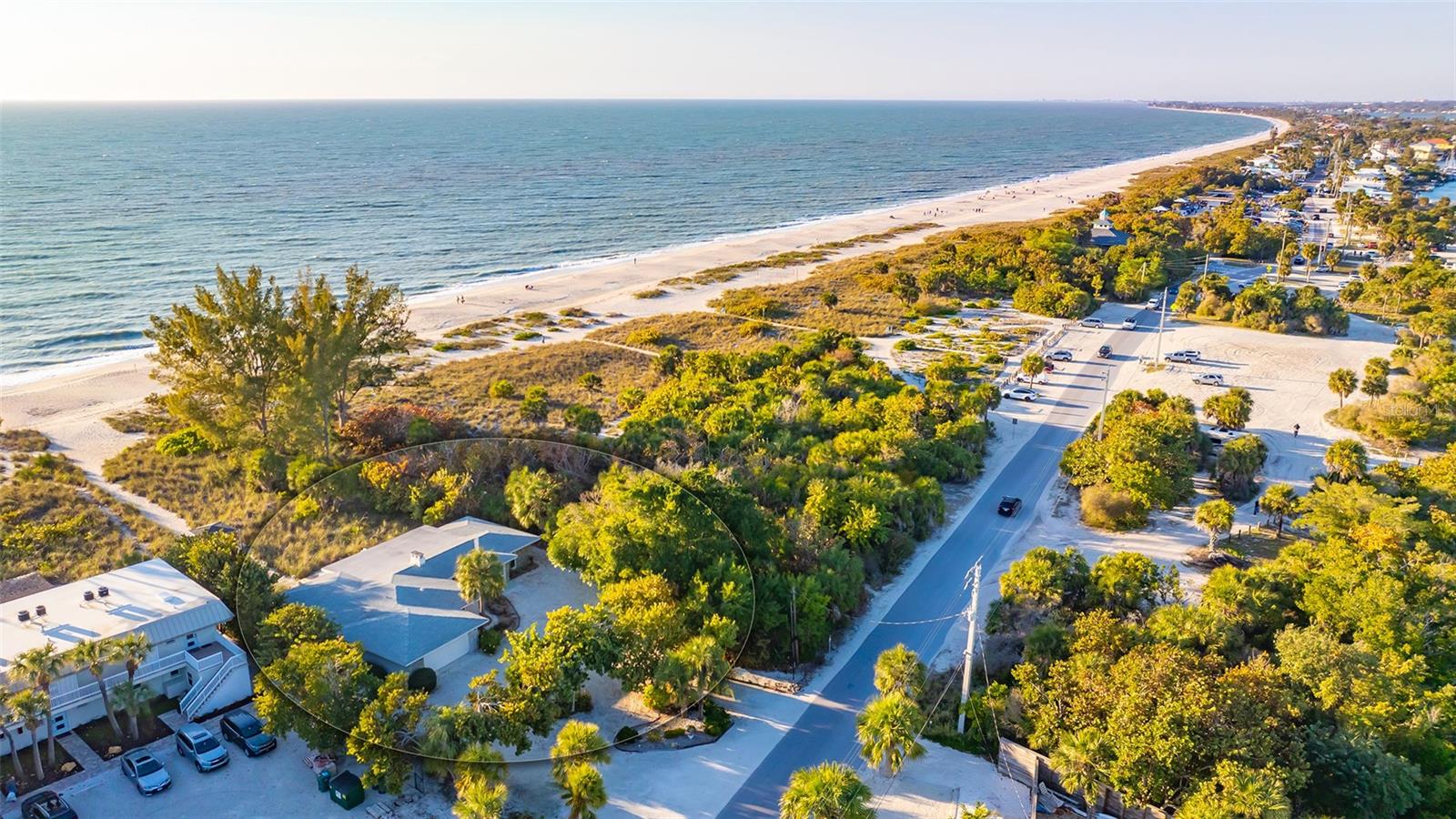 Listing photo id 4 for 406 Casey Key Road