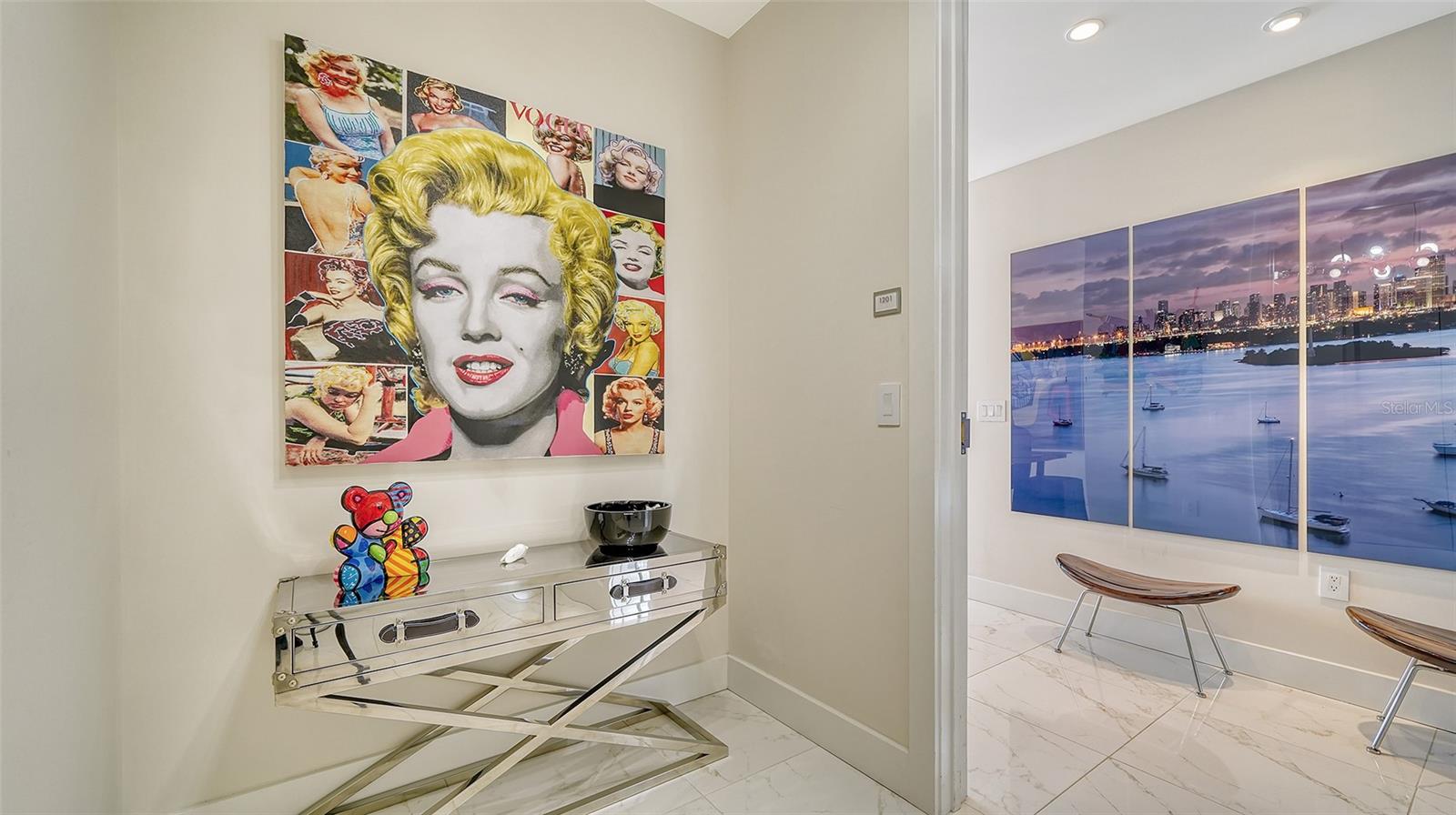 Listing photo id 12 for 1155 Gulfstream Avenue 1201