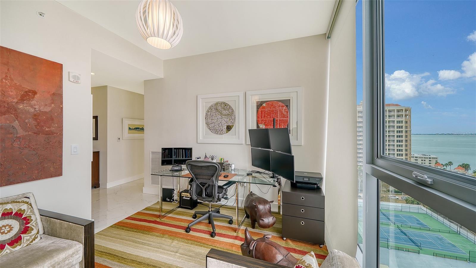 Listing photo id 66 for 1155 Gulfstream Avenue 1201