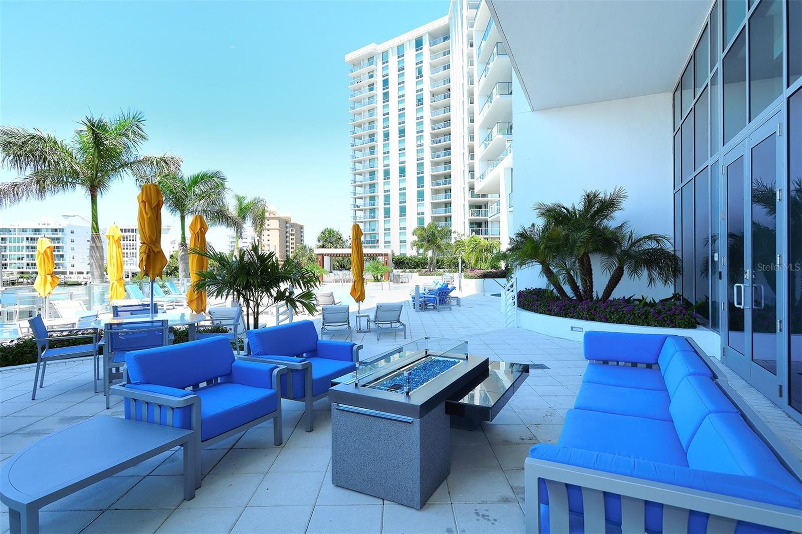 Listing photo id 74 for 1155 Gulfstream Avenue 1201