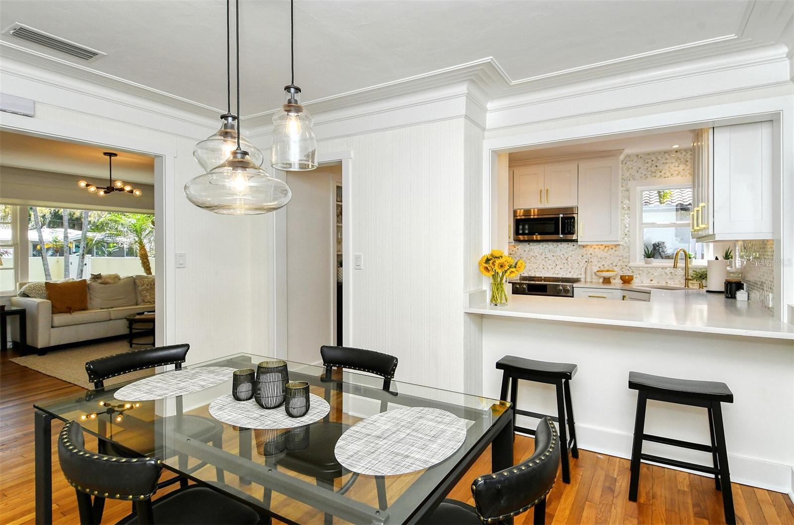 Image 16 of 73 For 1747 Waldemere Street