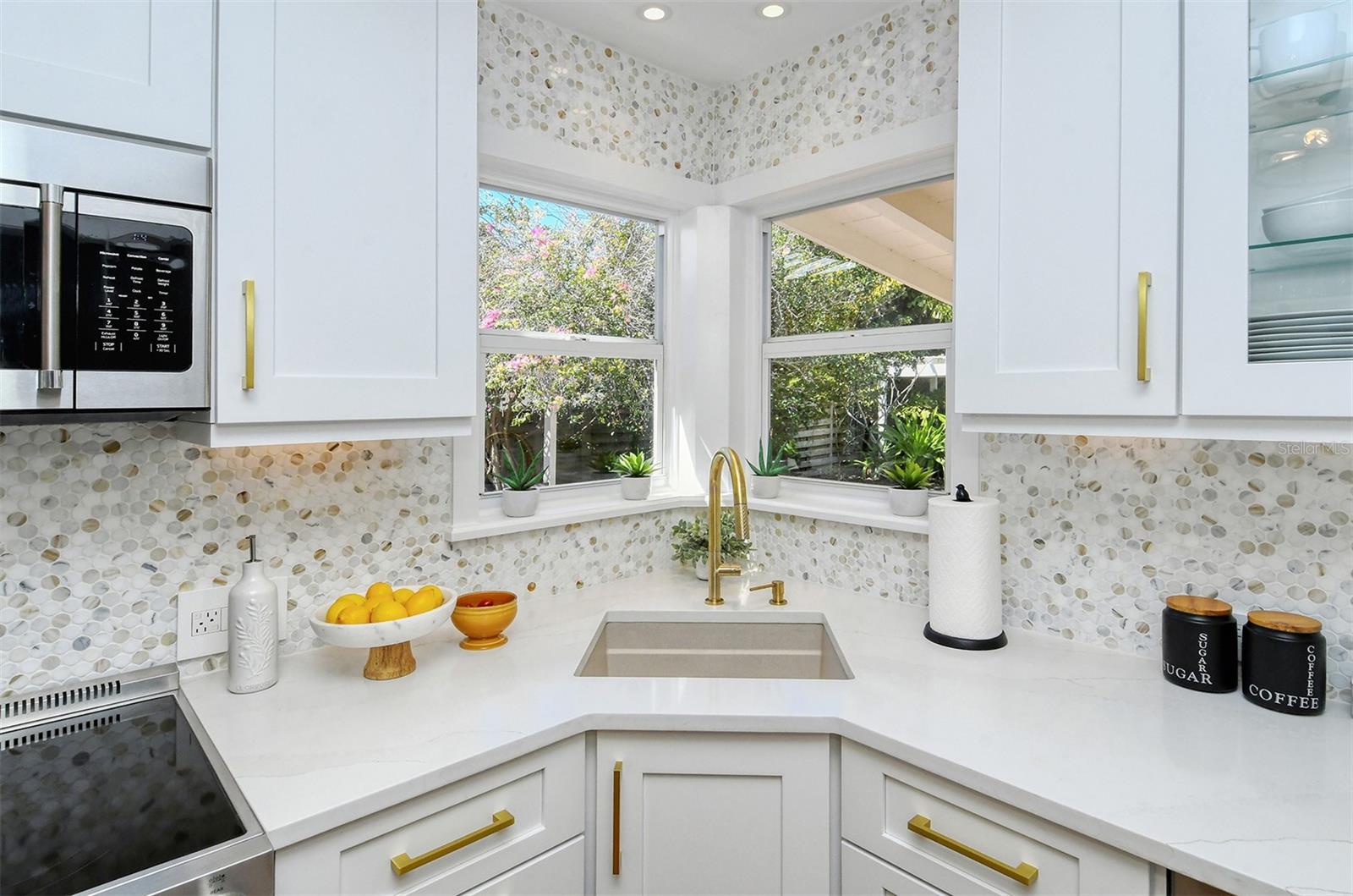 Image 21 of 73 For 1747 Waldemere Street