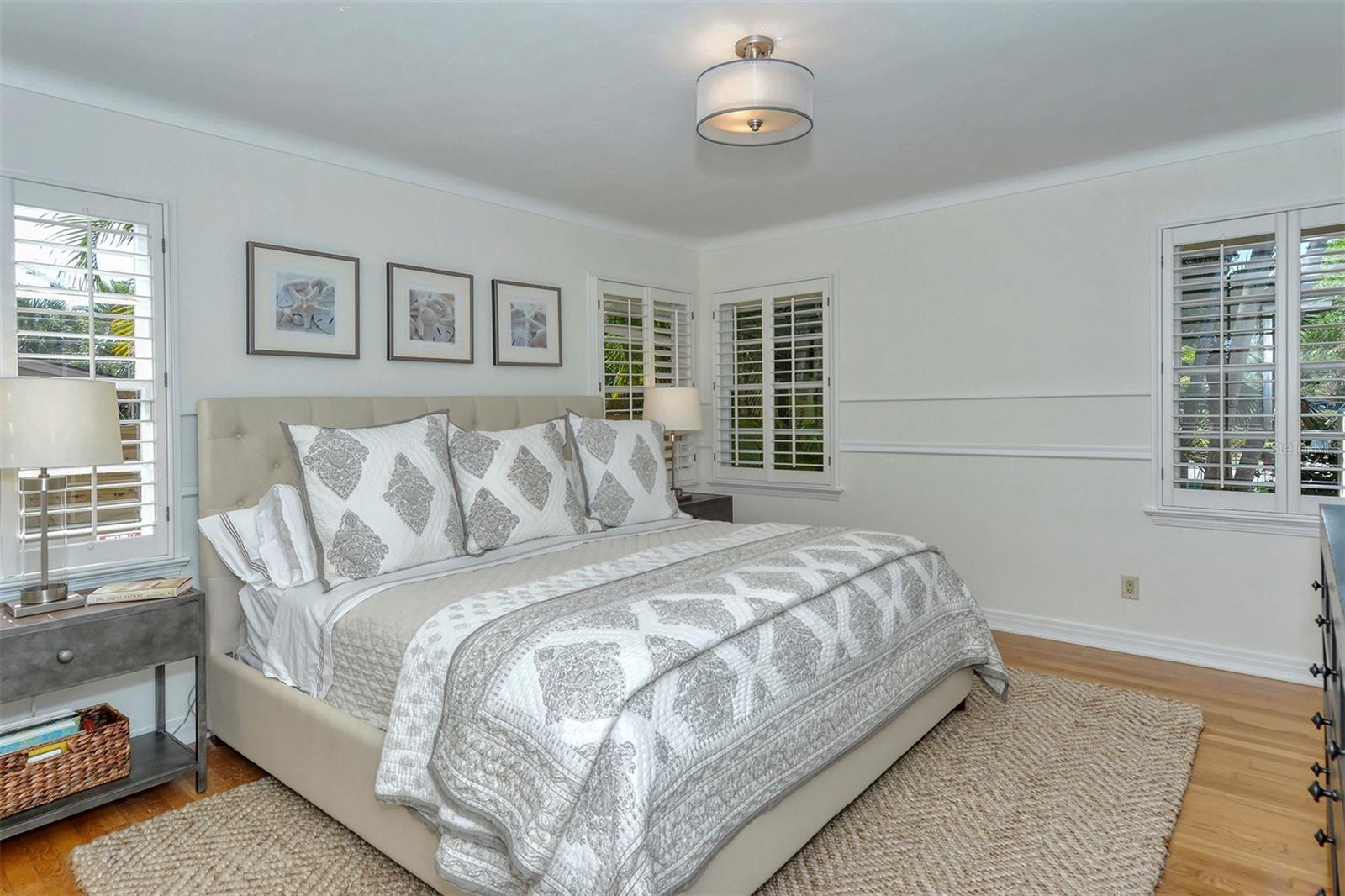 Image 26 of 73 For 1747 Waldemere Street