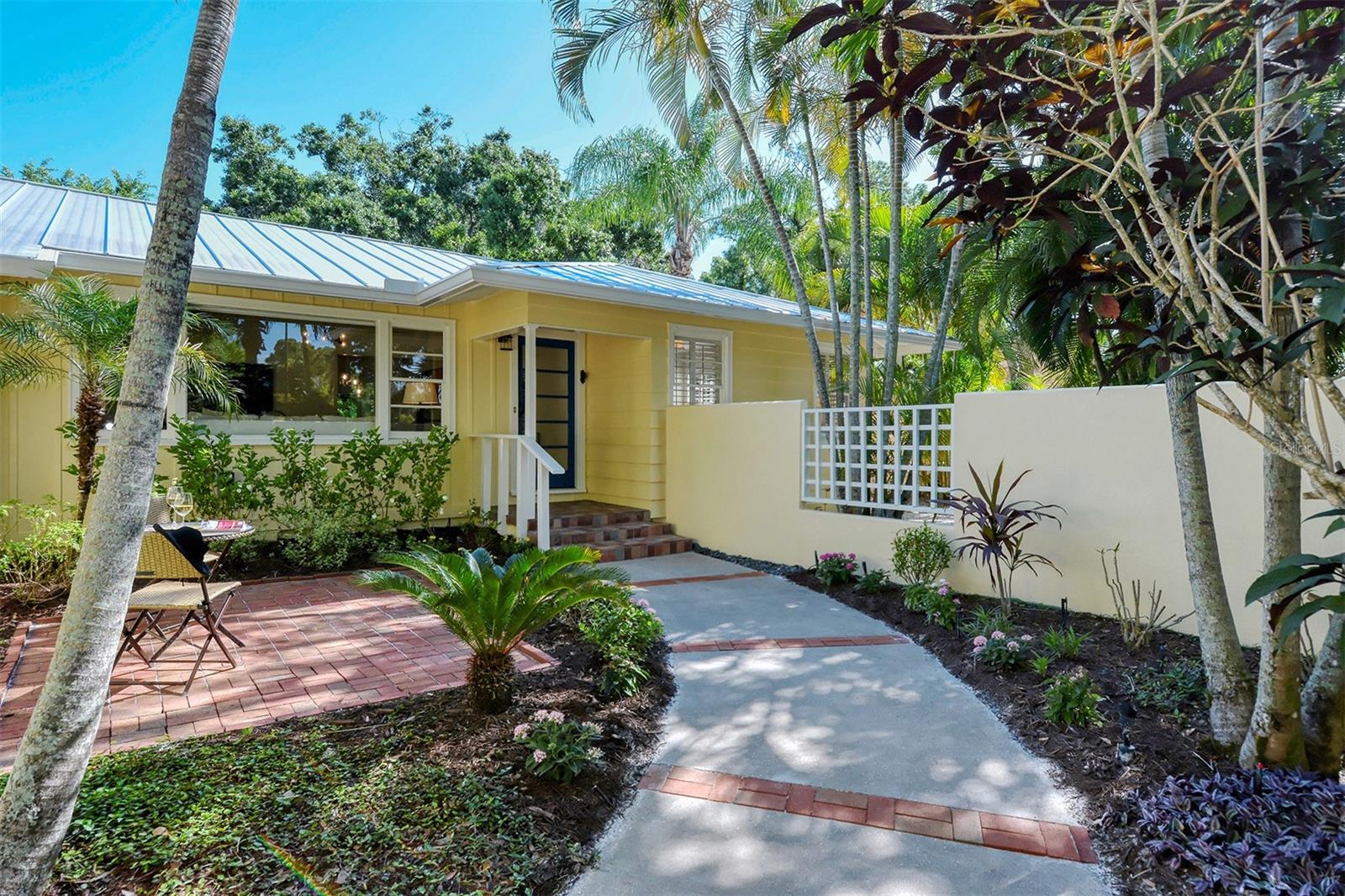 Image 3 of 73 For 1747 Waldemere Street