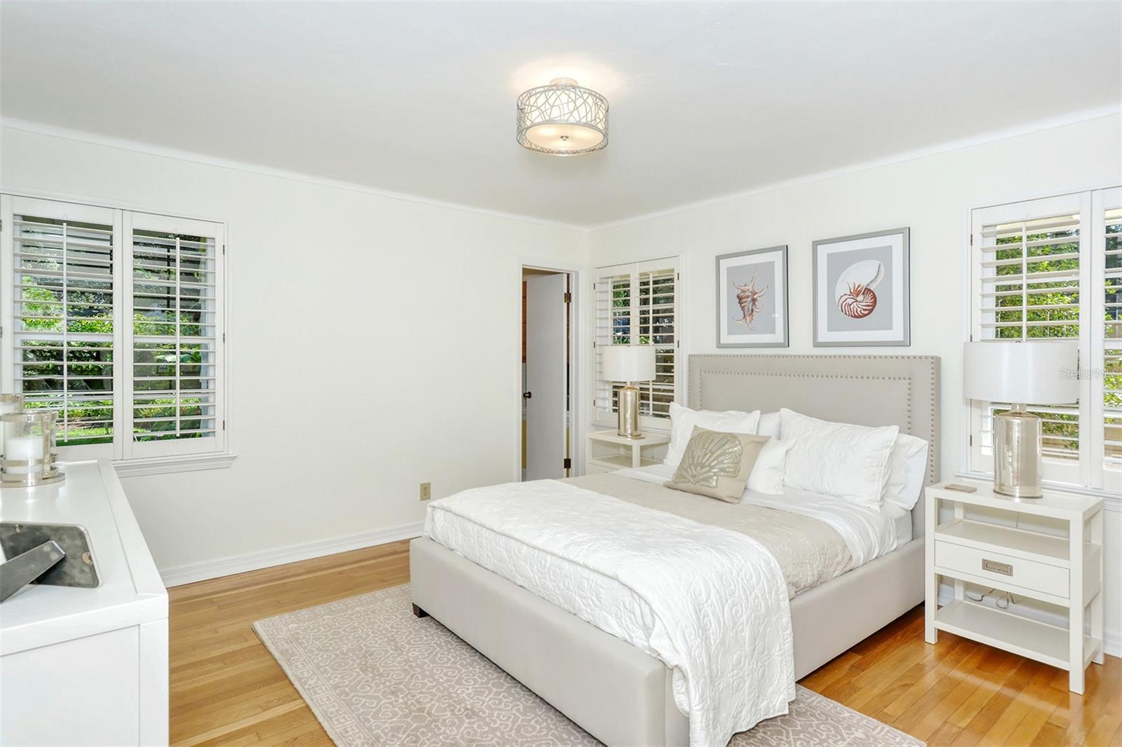 Image 32 of 73 For 1747 Waldemere Street