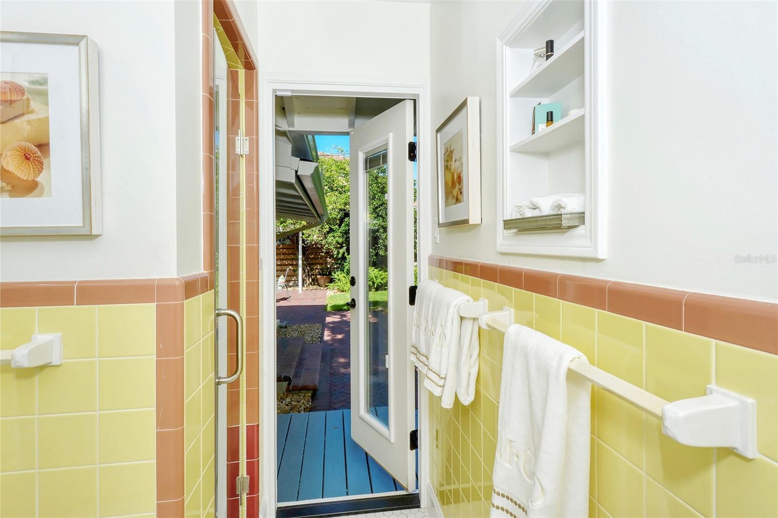 Image 38 of 73 For 1747 Waldemere Street