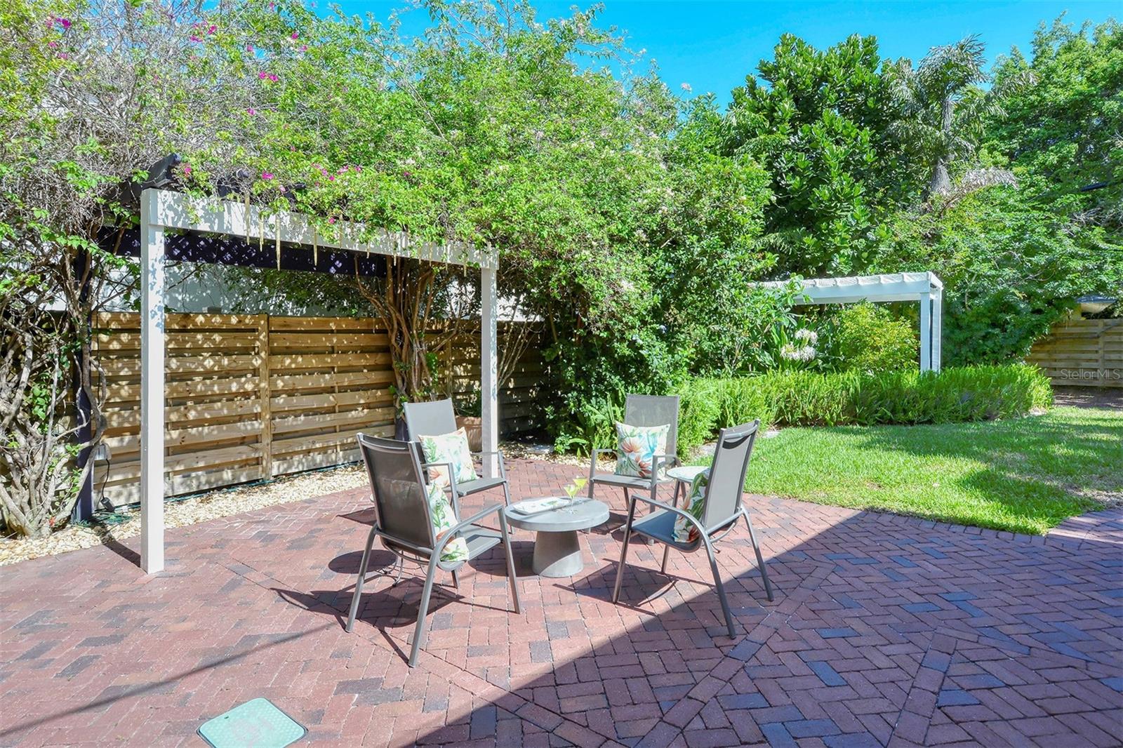 Image 46 of 73 For 1747 Waldemere Street