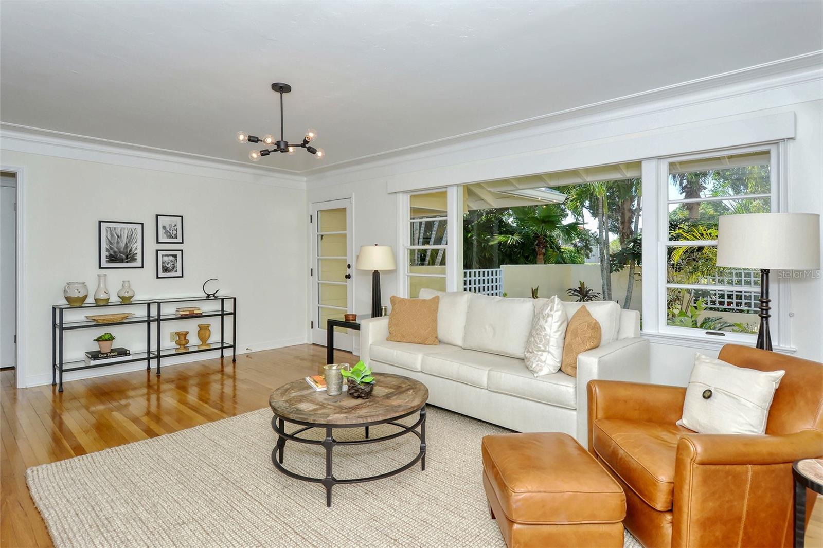 Image 5 of 73 For 1747 Waldemere Street