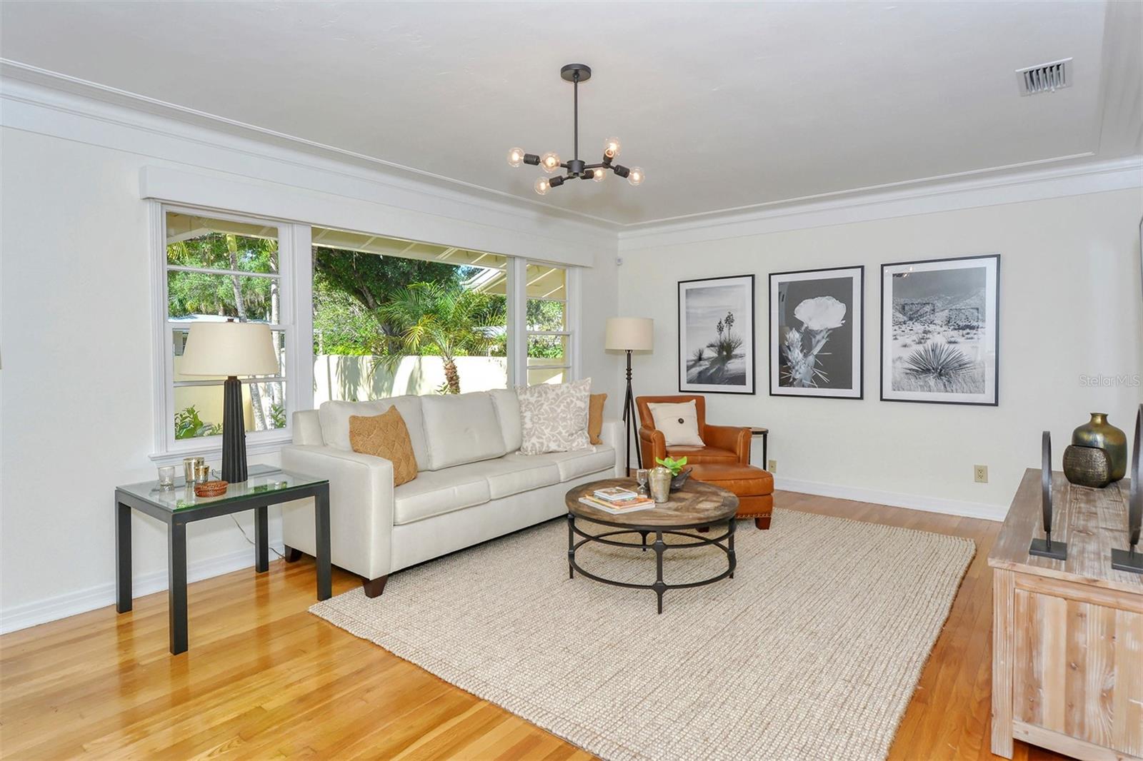 Image 8 of 73 For 1747 Waldemere Street