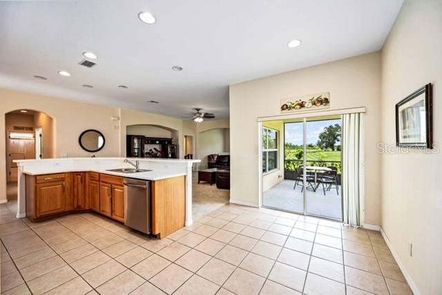 Image 14 of 26 For 2776 Suncoast Lakes Boulevard