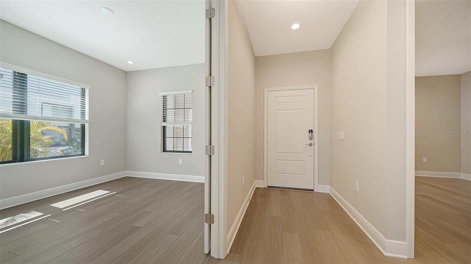 Image 23 of 57 For 27460 Janzen Court