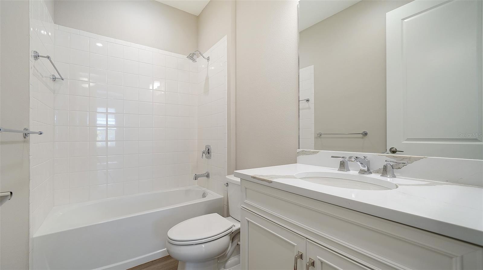 Image 24 of 57 For 27460 Janzen Court
