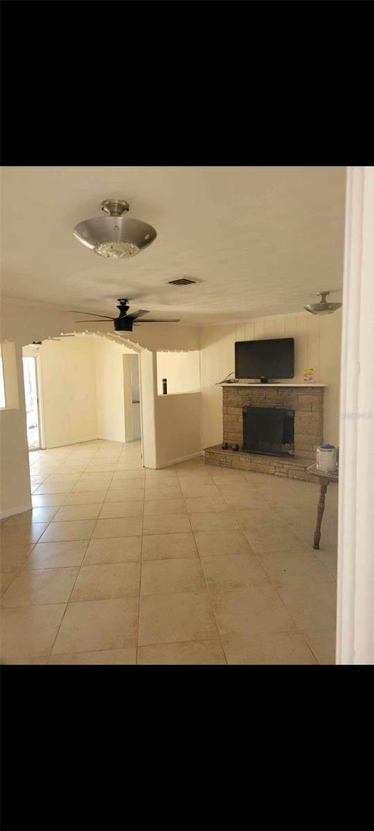 Image 21 of 29 For 711 A & B Pineland Avenue