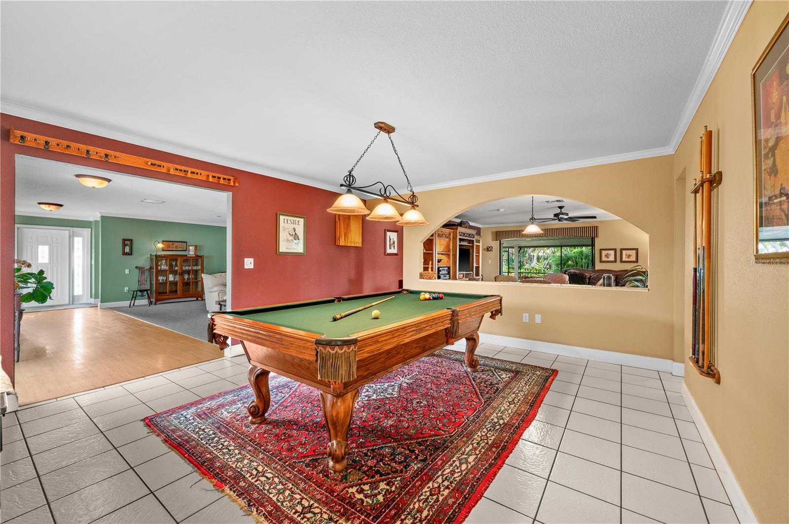 Image 10 of 49 For 104 Graham Street Se