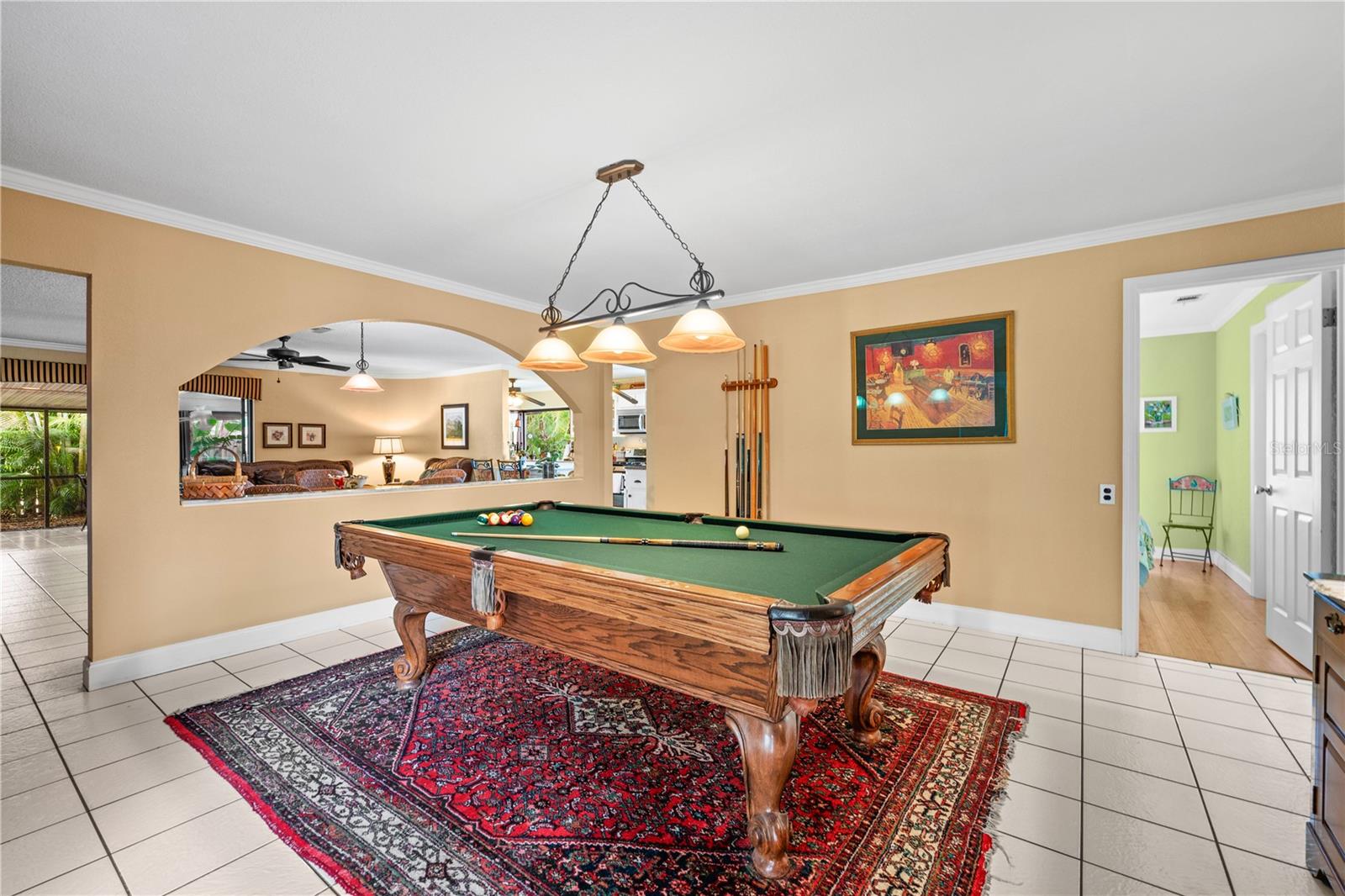 Image 11 of 49 For 104 Graham Street Se