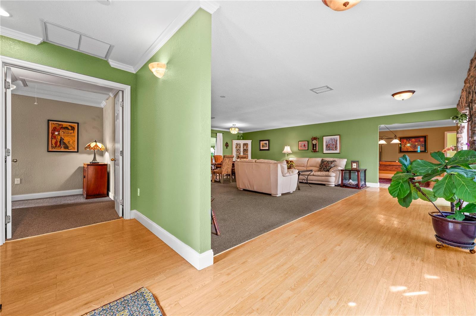 Image 12 of 49 For 104 Graham Street Se