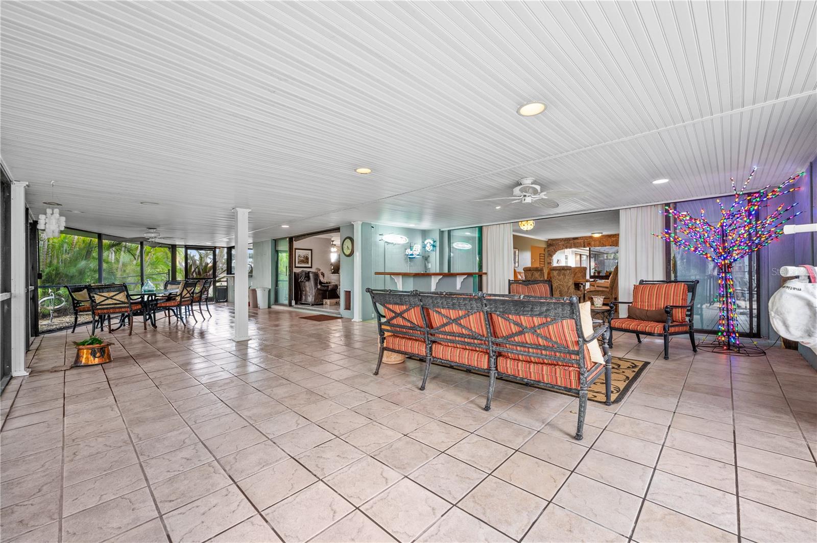 Image 35 of 49 For 104 Graham Street Se