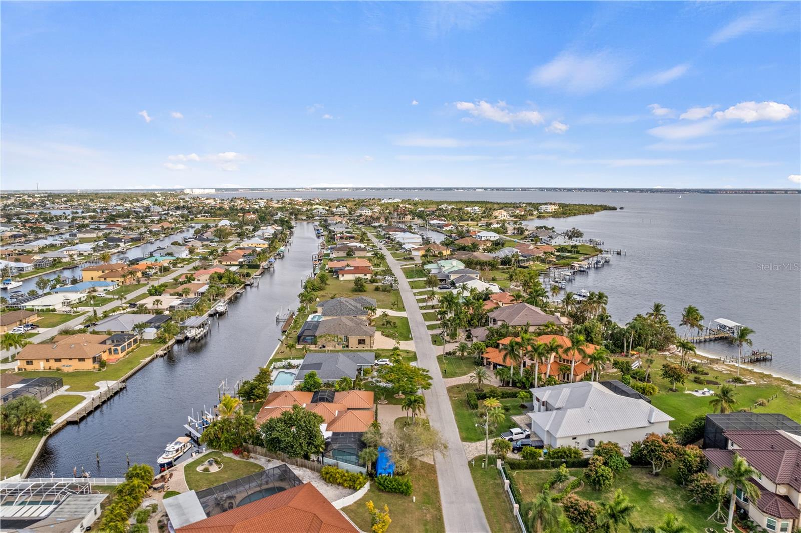 Image 43 of 49 For 104 Graham Street Se