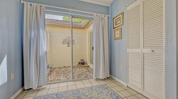 Image 18 of 43 For 5905 Doral Drive