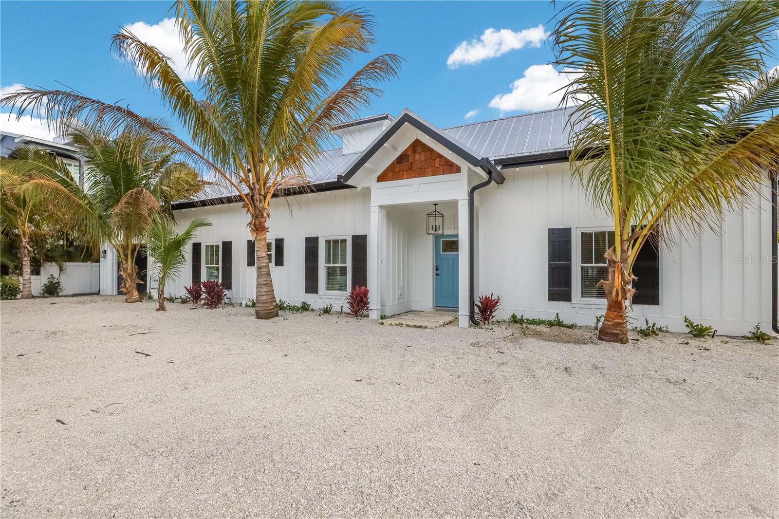 Listing photo id 33 for 305 73rd Street