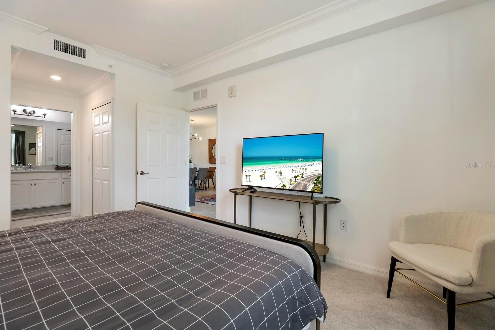 Image 15 of 59 For 18008 Gawthrop Drive 104