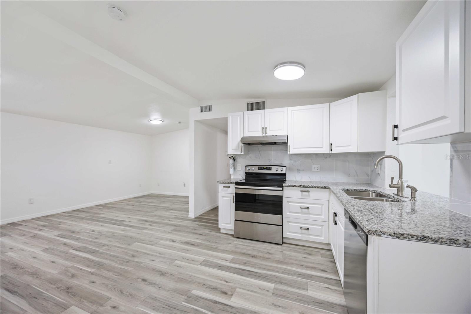 Image 10 of 32 For 4540 Lords Avenue