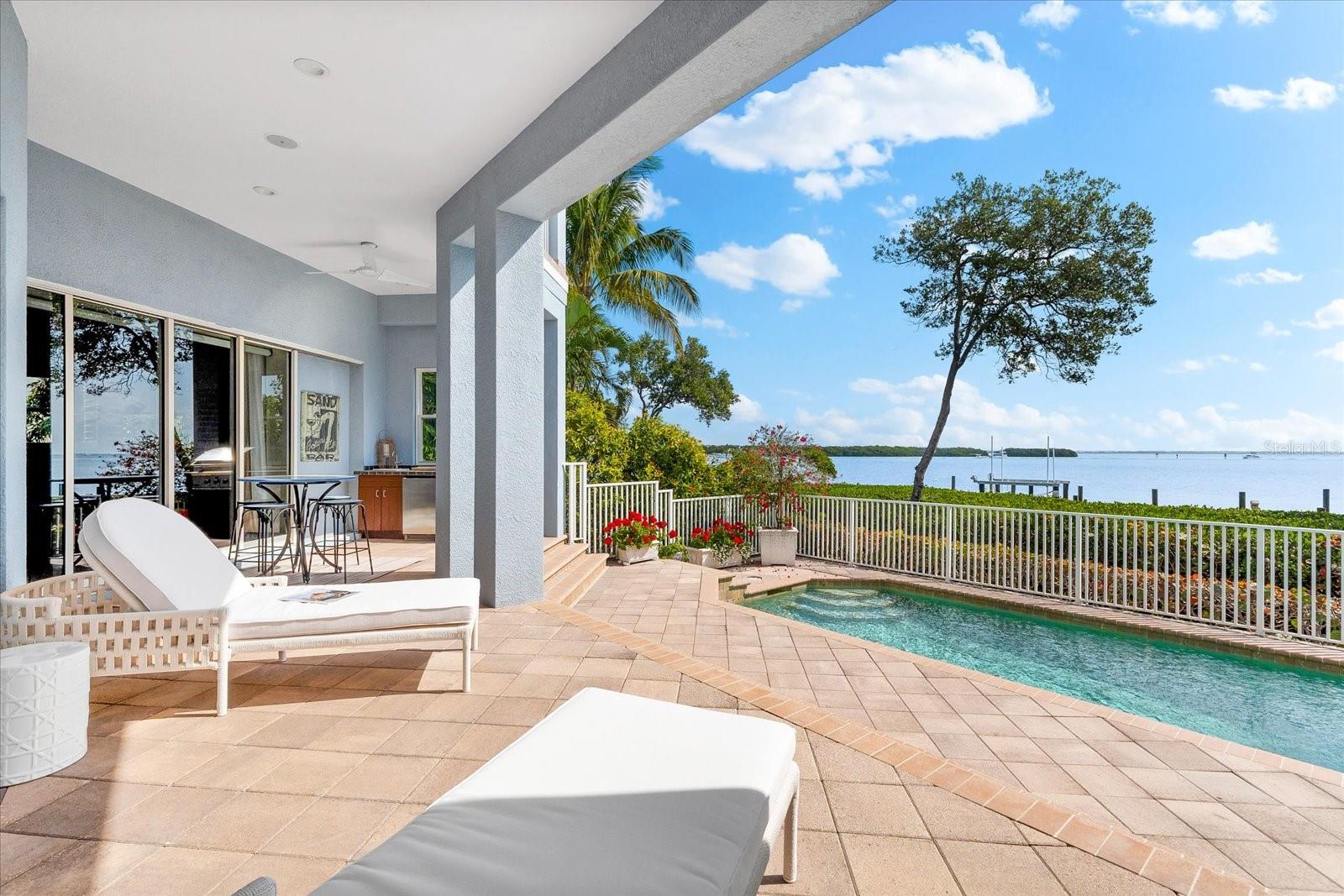 Listing photo id 22 for 757 Hideaway Bay Drive