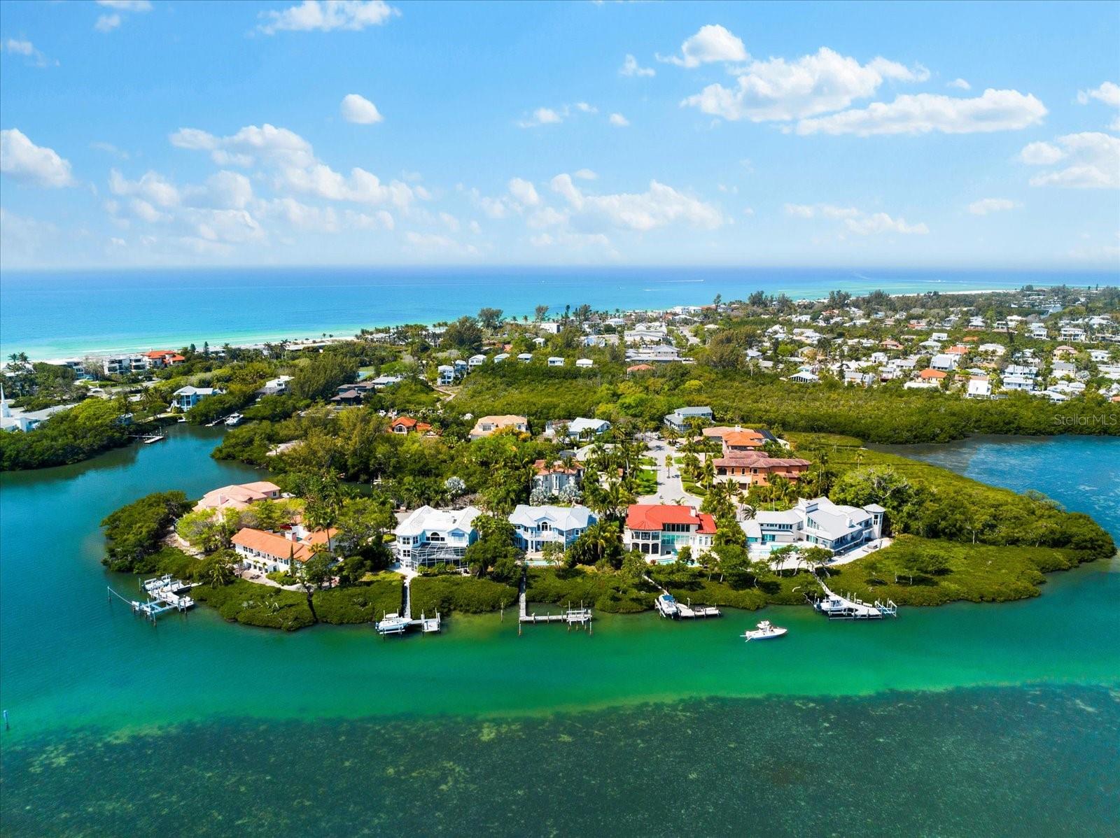 Listing photo id 85 for 757 Hideaway Bay Drive