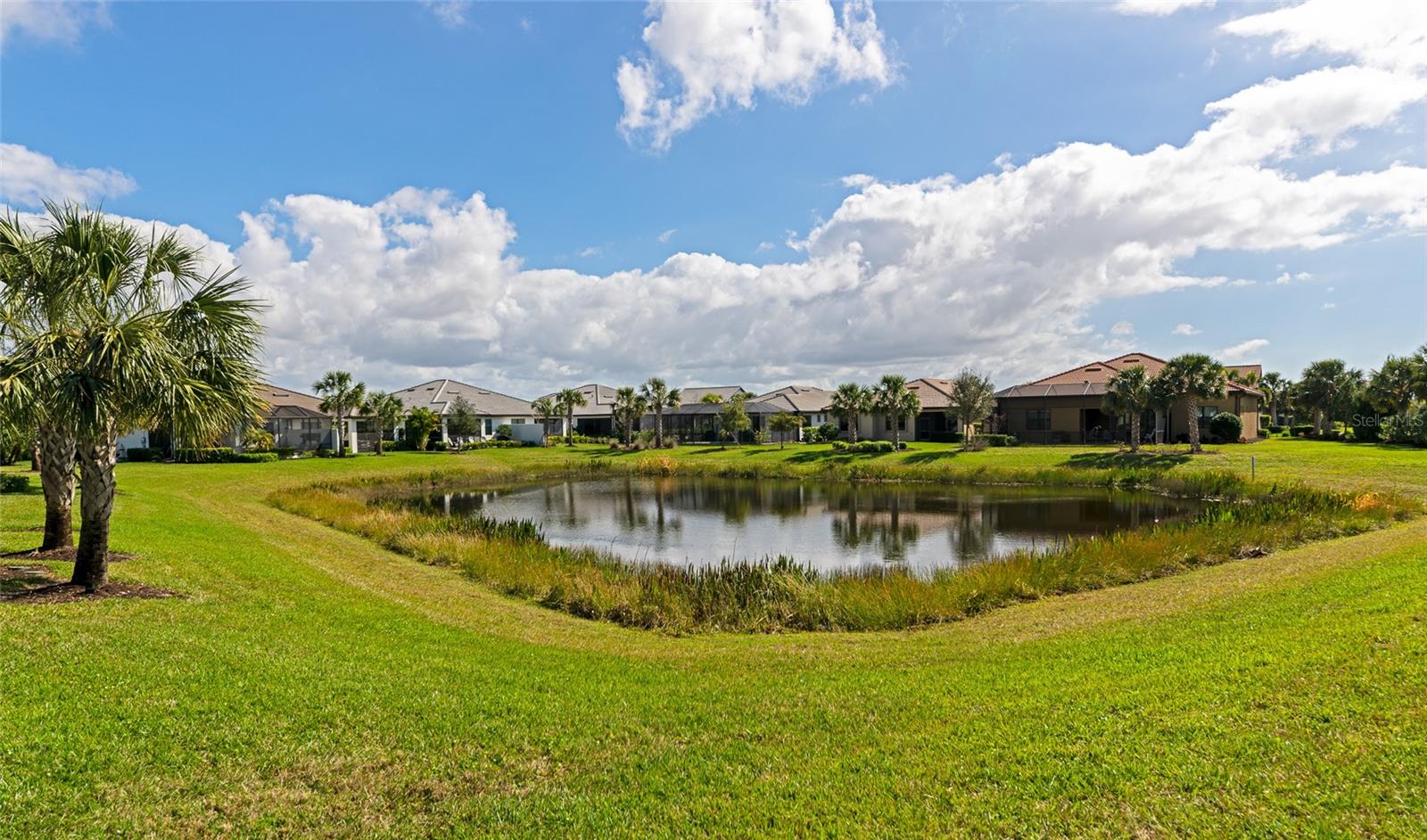 Listing photo id 29 for 12251 Myrtle Bay Court