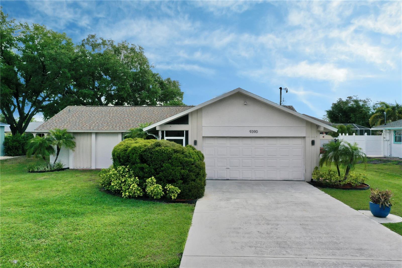 Image 9 of 37 For 9390 Gulfstream Boulevard