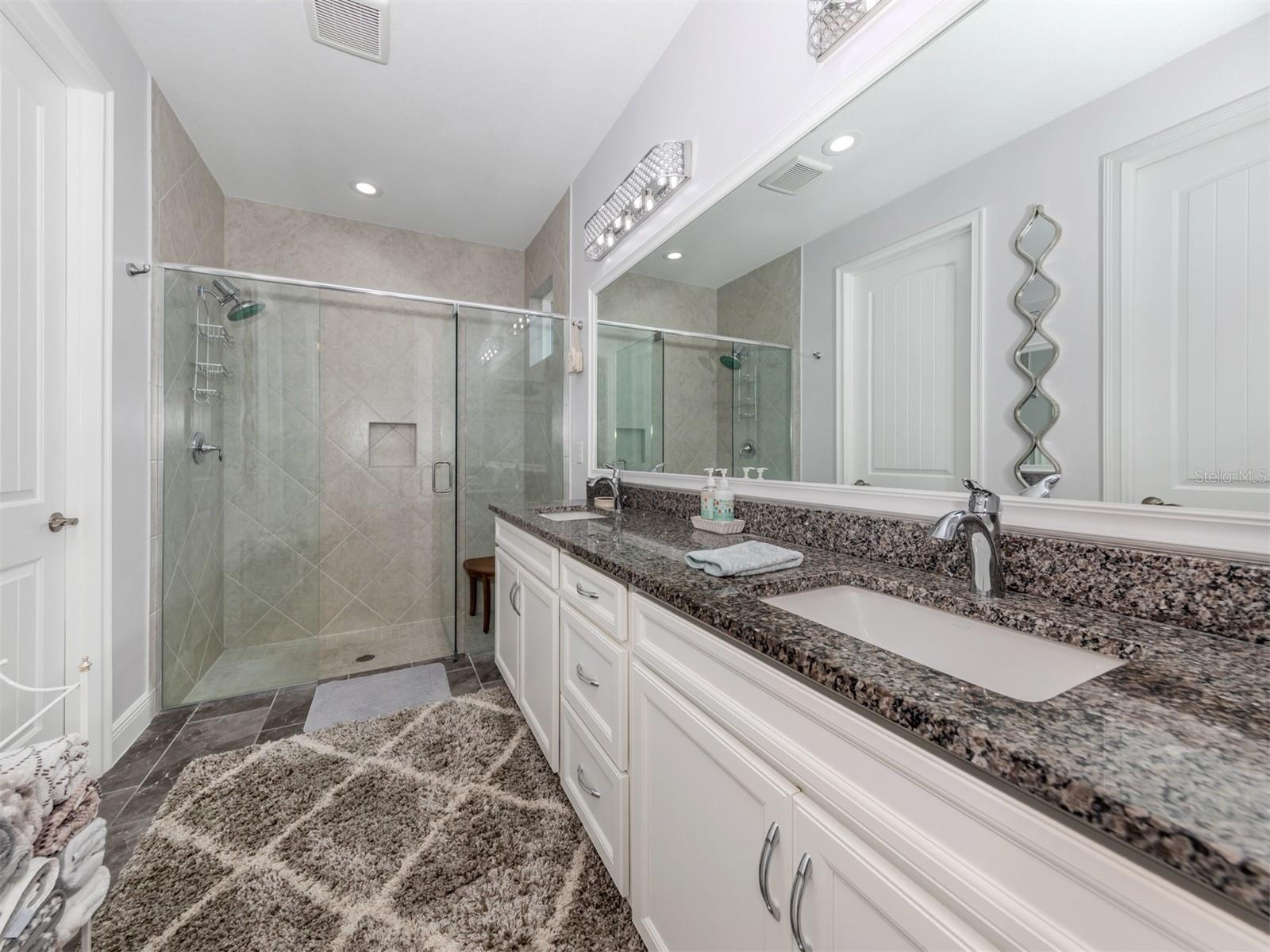 Listing photo id 17 for 8624 Rain Song Road