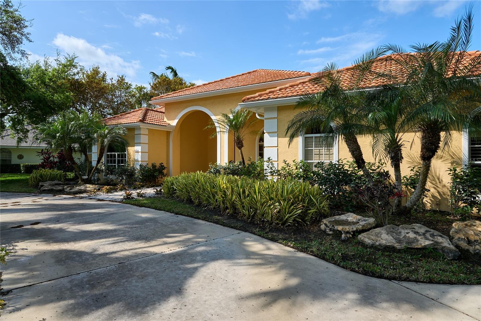 Listing photo id 26 for 3718 Boca Pointe Drive