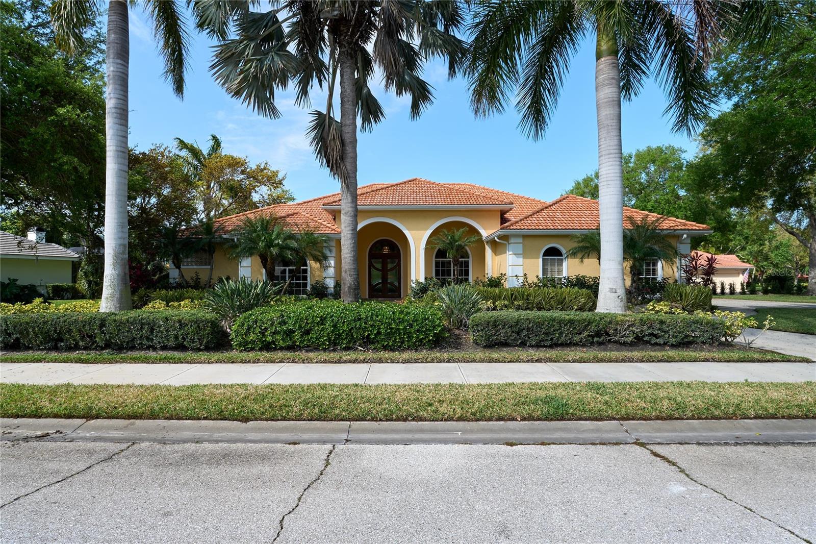 Listing photo id 27 for 3718 Boca Pointe Drive