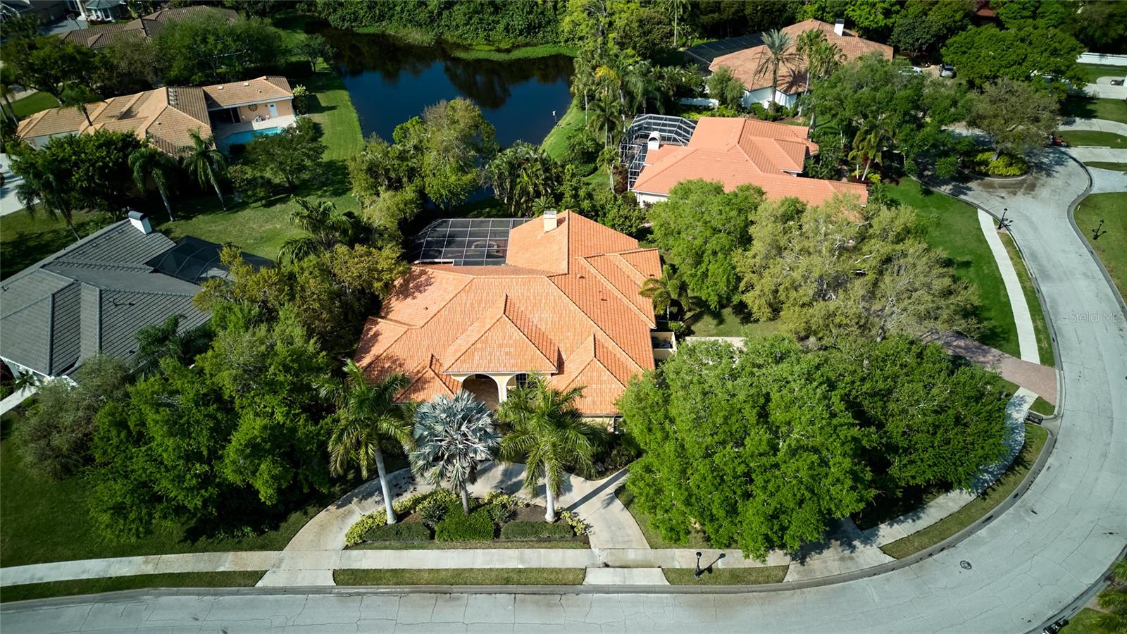 Listing photo id 31 for 3718 Boca Pointe Drive